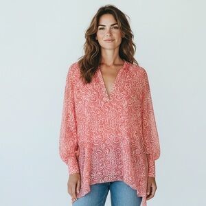 Outback Red ladies, sheer long sleeve blouse, NWOT size medium layered